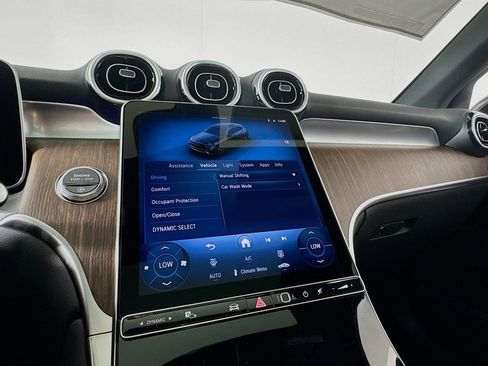 New 2026 Mercedes-Benz GLC 300 4MATIC image 19