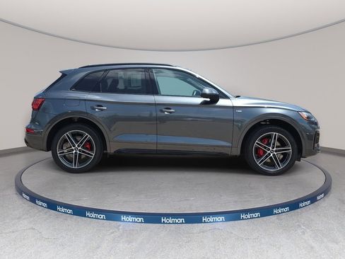 Used 2024 Audi Q5 e Premium Plus w/ Premium Plus Package AWD/4WD image 5