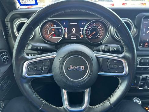 Used 2021 Jeep Wrangler Unlimited Sahara AWD/4WD image 11