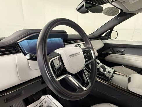 Used 2023 Land Rover Range Rover Sport SE image 11