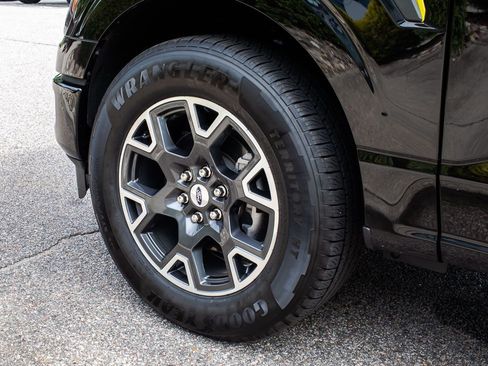 Used 2025 Ford F150 STX w/ Equipment Group 200A image 5