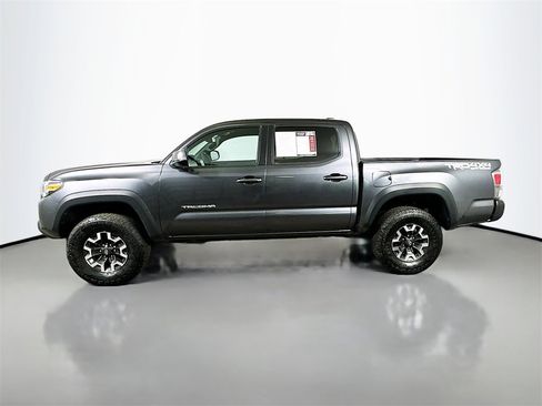 Used 2023 Toyota Tacoma TRD Off-Road w/ Technology Package image 5