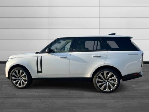 Certified 2025 Land Rover Range Rover SE AWD/4WD image 2