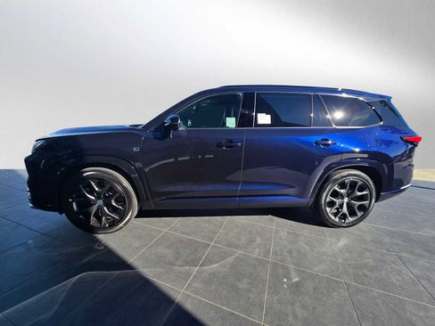 New 2026 Lexus TX 500h AWD image 2