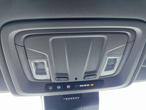 Used 2022 Chevrolet Silverado 1500 Custom image 27