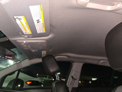 Used 2022 Chevrolet Trax LT w/ Sport Edition image 29