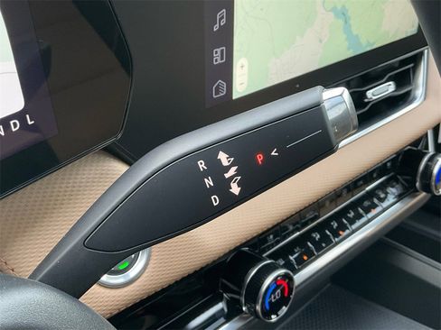 New 2026 Chevrolet Equinox ACTIV w/ Convenience Package III image 38