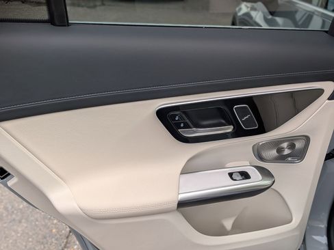 Certified 2025 Mercedes-Benz GLC 300 4MATIC image 26