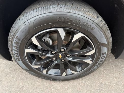 Used 2022 Chevrolet TrailBlazer LT w/ Convenience Package FWD image 24