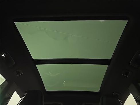 Certified 2025 Porsche Macan 4S Electric image 13