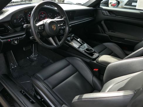 Used 2024 Porsche 911 Targa 4 GTS image 9