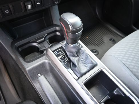 Used 2023 Toyota Tacoma SR5 RWD image 14