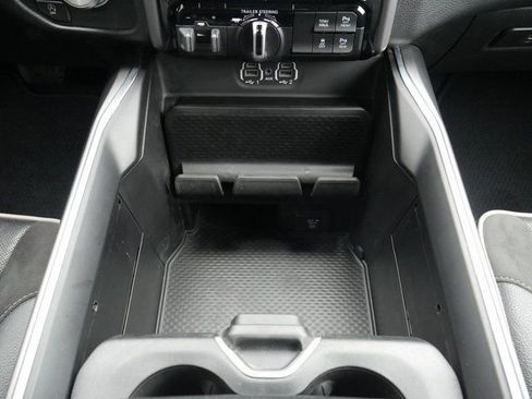 Used 2023 RAM 1500 Laramie AWD/4WD image 27