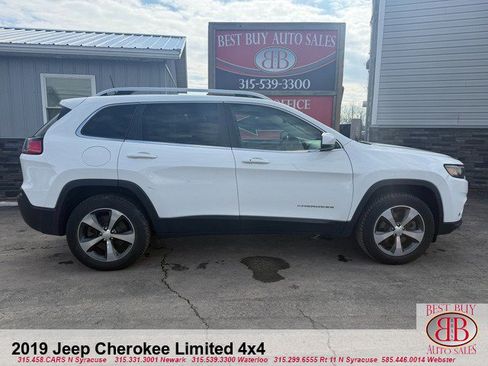 Used 2019 Jeep Cherokee Limited AWD/4WD image 2
