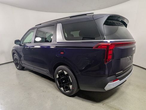 New 2026 Kia Carnival EX FWD image 5