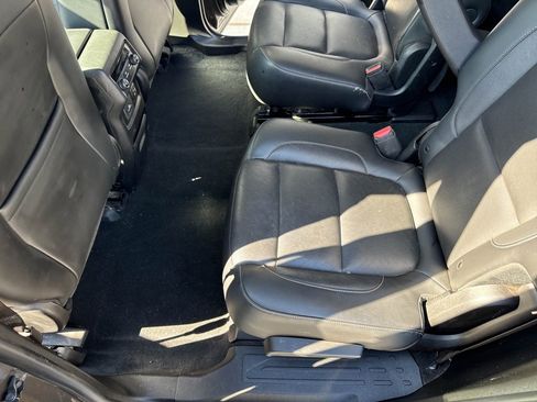 Used 2019 GMC Acadia SLT image 15