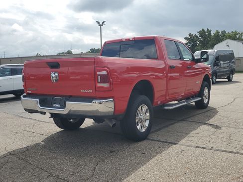 Used 2024 RAM 2500 Big Horn w/ Safety Group image 4