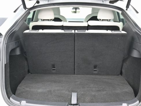 Used 2021 Tesla Model Y 2WD image 12