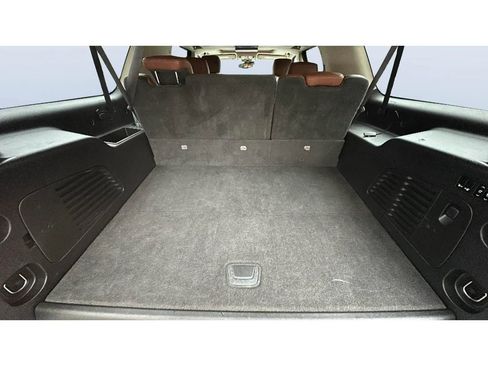 Used 2015 Cadillac Escalade ESV Luxury image 16