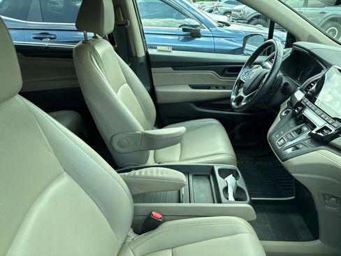 Used 2019 Honda Odyssey EX-L image 5