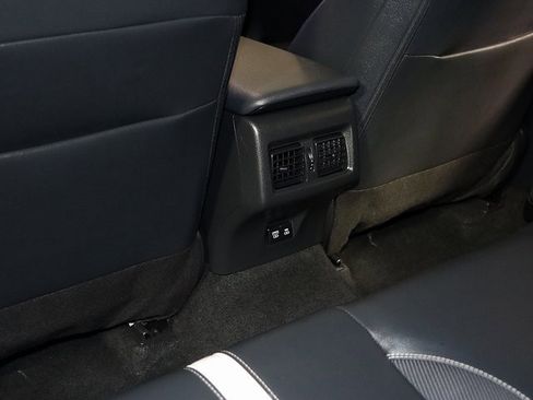 Used 2025 Toyota Camry SE image 25