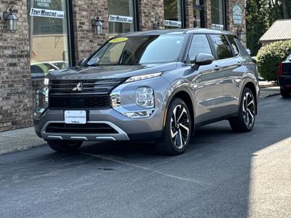 Used 2023 Mitsubishi Outlander SE
