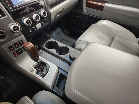 Used 2017 Toyota Sequoia Platinum AWD/4WD image 20