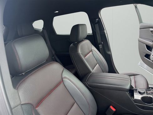 Used 2025 Chevrolet Blazer RS image 22