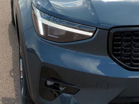 New 2026 Volvo XC40 B5 Ultra w/ Protection Package Premier image 10