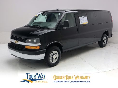 Used 2025 Chevrolet Express 3500 LT w/ LT Preferred Equipment Group RWD image 8