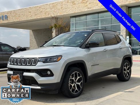 Used 2025 Jeep Compass Limited AWD/4WD image 9