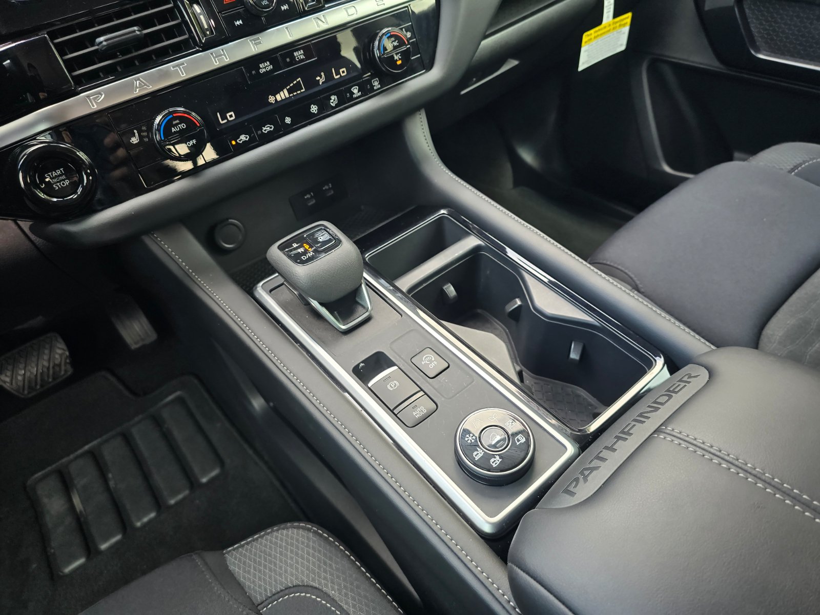 Certified 2026 Nissan Pathfinder SV AWD/4WD image 18