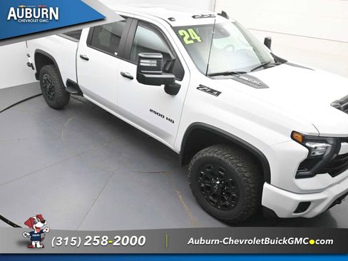 Used 2024 Chevrolet Silverado 2500 LT w/ Z71 Sport Edition AWD/4WD image 28