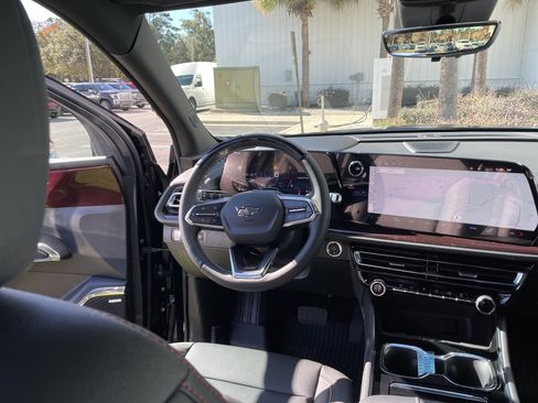 New 2026 Chevrolet Traverse Z71 w/ Enhanced Driving Package image 62