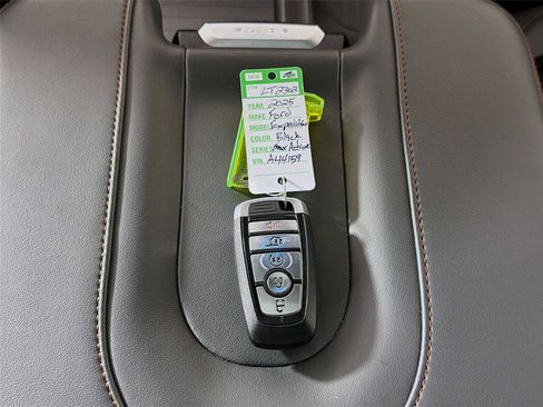 Used 2025 Ford Expedition Max Active image 35