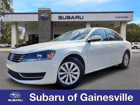Used 2013 Volkswagen Passat 2.5 S image 1