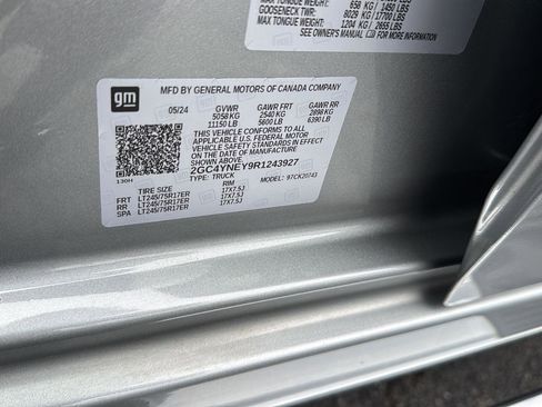 Used 2024 Chevrolet Silverado 2500 LT image 35