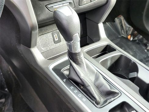 Certified 2017 Ford Escape SE image 25