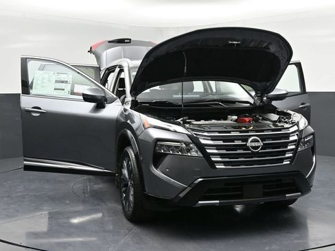 New 2026 Nissan Rogue Platinum w/ Tech Package AWD/4WD image 38