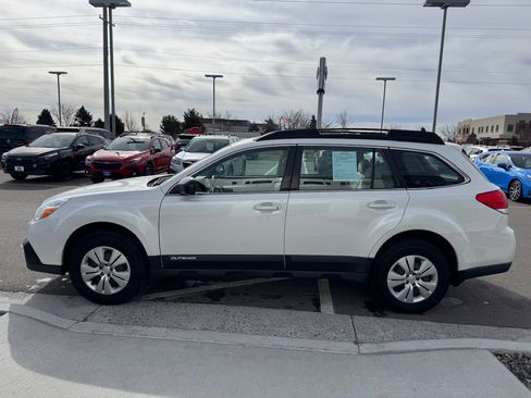 Used 2013 Subaru Outback 2.5i image 4