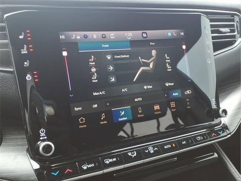 Used 2024 Jeep Wagoneer L Series II w/ Flexible Seating Group image 10