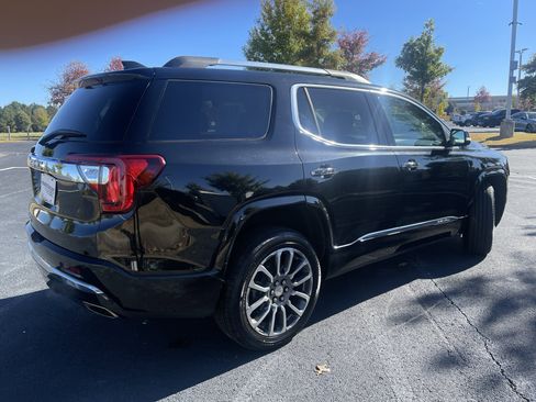 Used 2022 GMC Acadia Denali w/ Denali Ultimate Package image 9