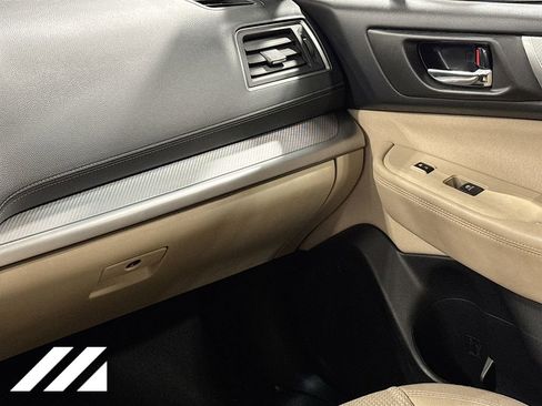 Used 2018 Subaru Outback 2.5i Premium AWD/4WD image 22