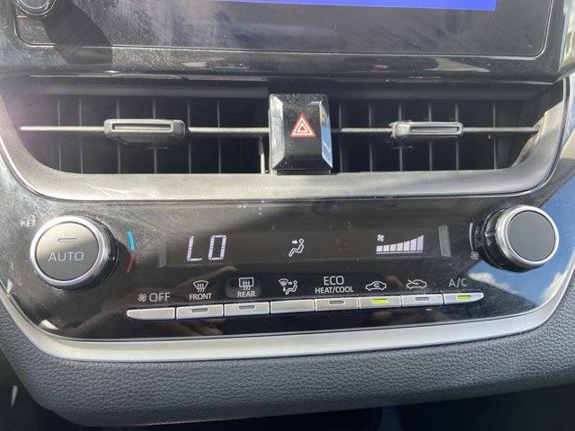 Used 2025 Toyota Corolla LE FWD image 34