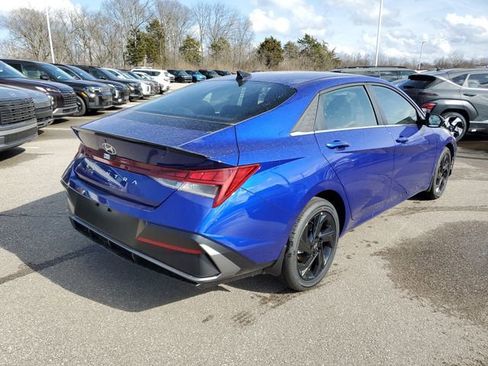 New 2026 Hyundai Elantra SEL Sport Premium FWD image 4