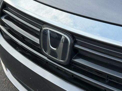 Used 2024 Honda Odyssey EX-L image 8