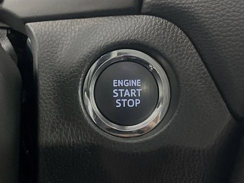 Used 2025 Toyota RAV4 XLE w/ Convenience Package FWD image 19