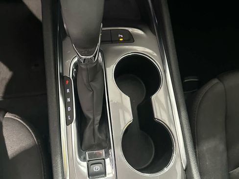 Used 2024 Chevrolet Malibu LT FWD image 16