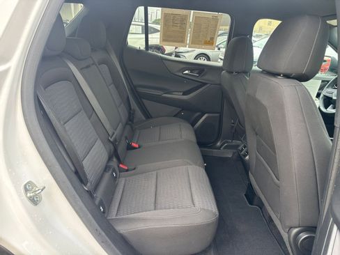 Used 2025 Chevrolet Equinox LT FWD image 27