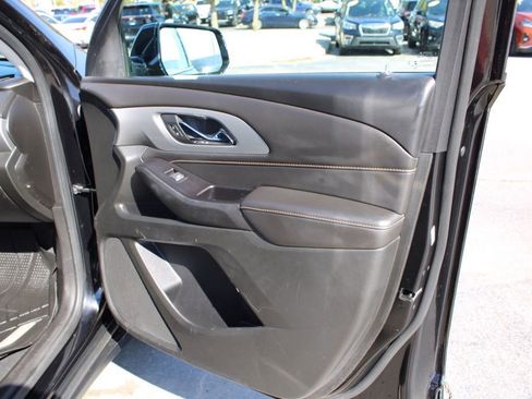 Used 2020 Chevrolet Traverse LS image 22